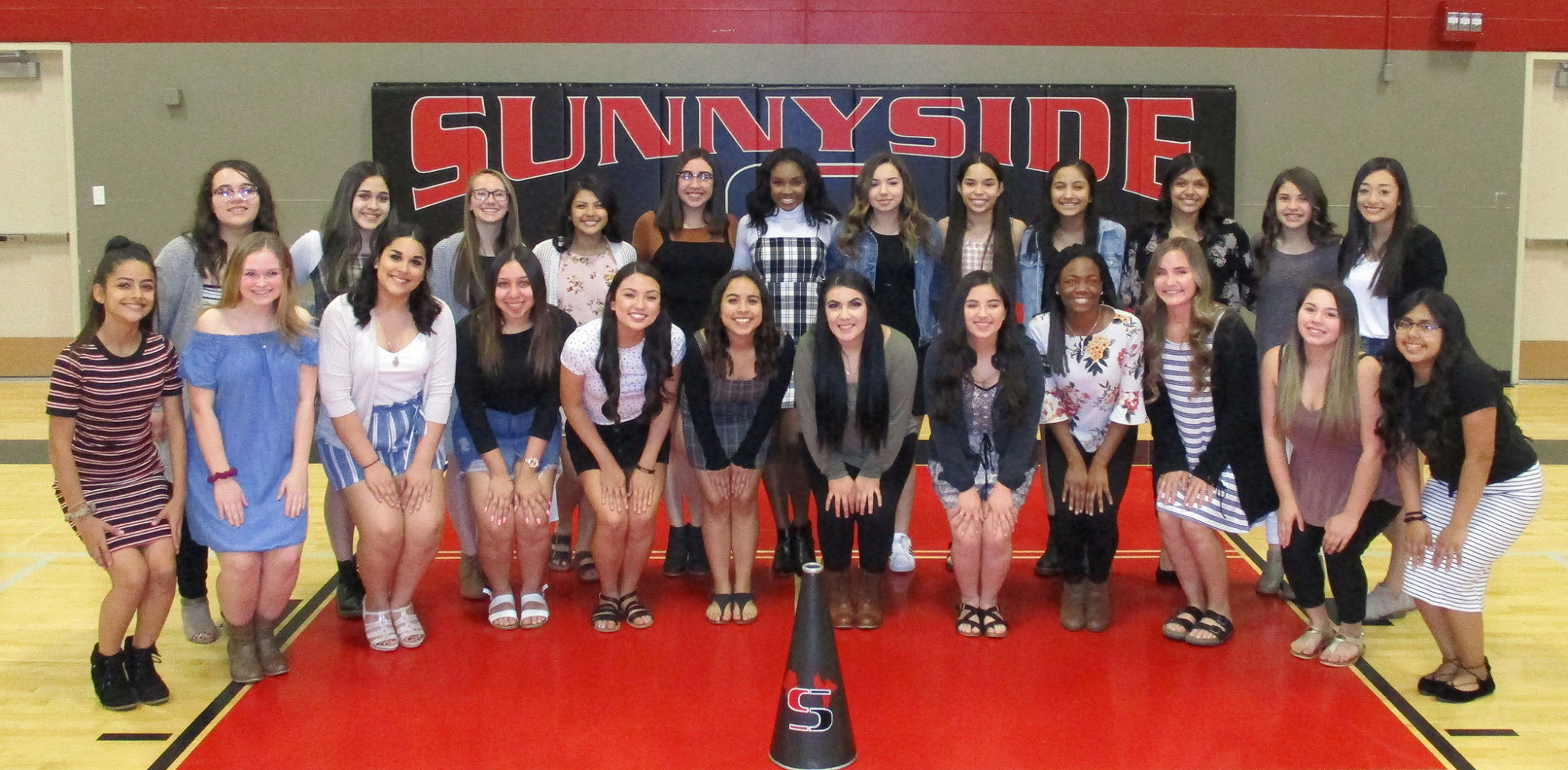 2019-20 SHS Cheerleading squad introduced